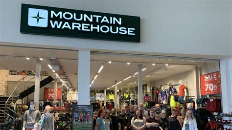 mountain warehouse returns to shop.